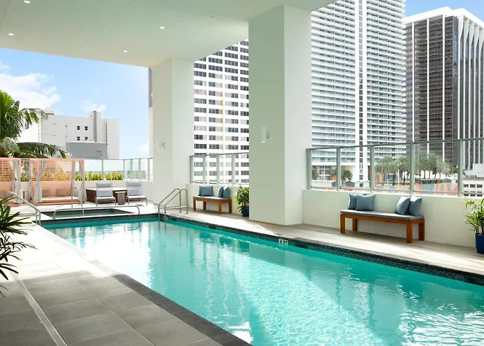  Yotel Miami