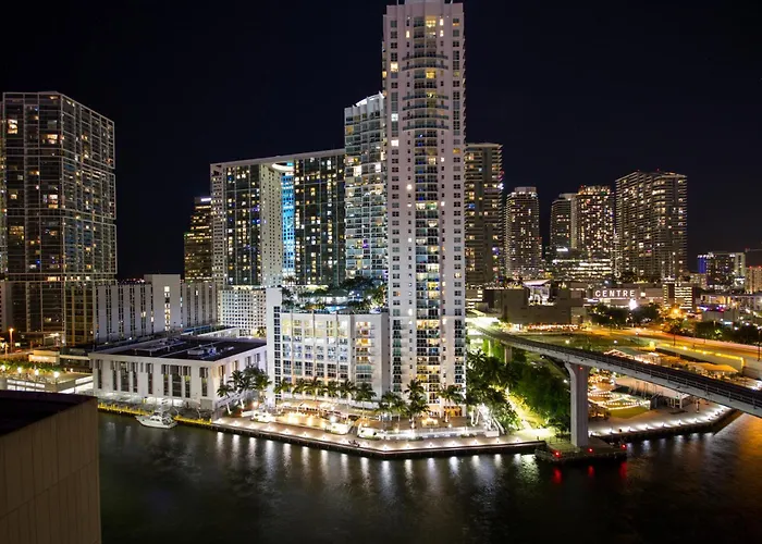 Comfort Inn & Suites Downtown Brickell-Port Of